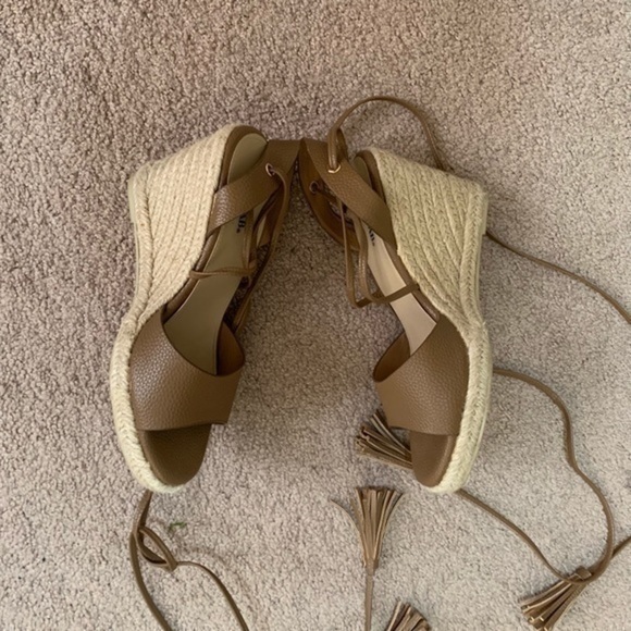 Just Fab Tan Light Brown Lace Up Wedges Size 8.5 - Picture 7 of 8